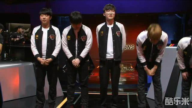 球队通过精 球队通过精